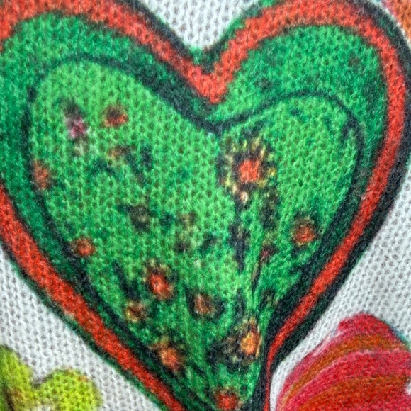 Colorful Heart Print Lightweight Sweater NWOT medium - Picture 7 of 8